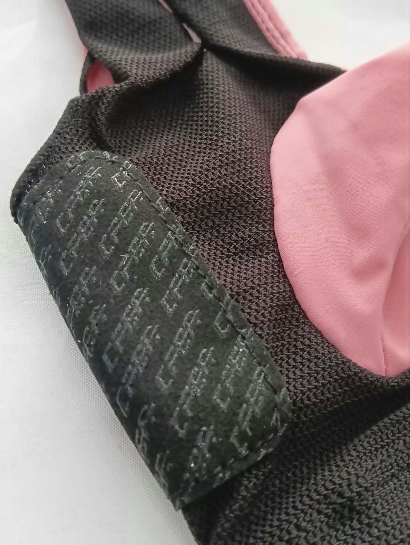 1PC CPBA BILLIARD GLOVES [FOR RIGHT HAND] / BILLIARD ACCESSORIES (Category: Billiards and Bowling) located in San Pablo. Submitted by reyesbilliardsandaccessories_ (Listing ID 1453102707, Image 2). Description: CPBA BILLIARD GLOVES Product details: ▶️ Competition-level five-color options (left) + versatile black (right) Three-finger cutting piece design. ▶️ Precisely matches the movement requirements of the thumb/index finger/middle finger Full c