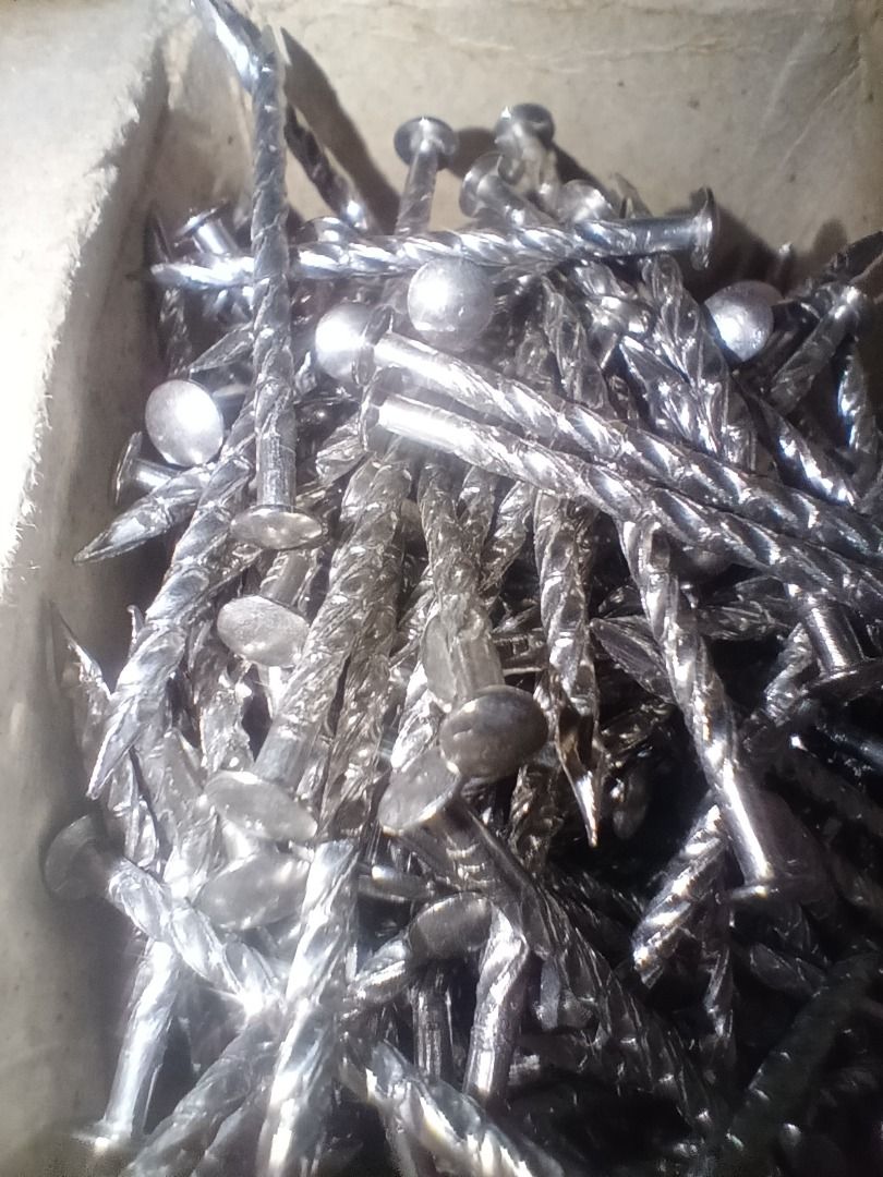 25mm Stainless Nails 1Kg P250 per box (Category: Construction & Building Materials) located in Munoz. Submitted by larryc1212 (Listing ID 1453176771, Image 2). Description: - 25mm Stainless Steel Nails - Brand: DAIDOHANT.CO.LTD. - Material: SUS-304 Stainless Steel - Weight: 1kg per box, 2 boxes available - Design: Twisted shank for enhanced holding power - Rust-resistant and durable - Suitable for various construction and DIY projects Item can be