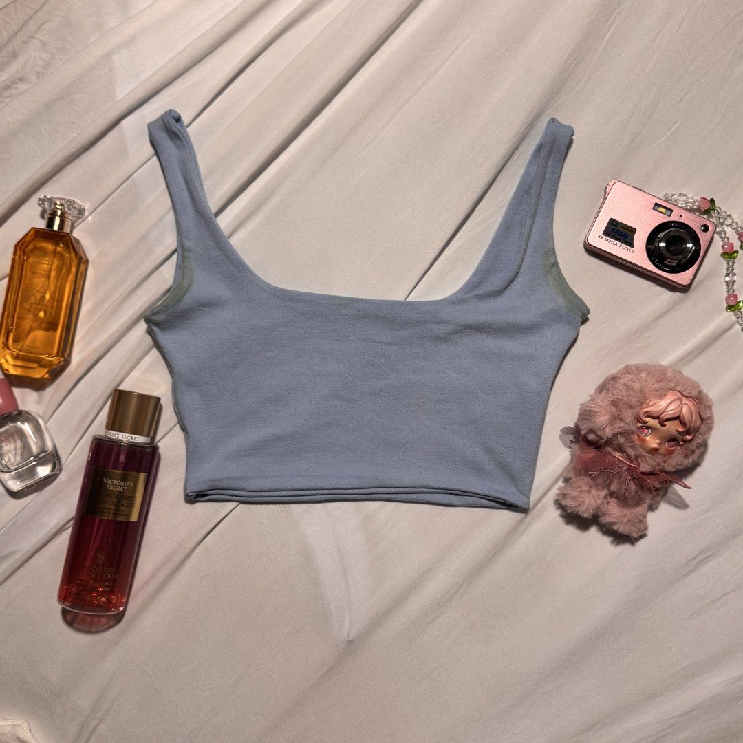 3 Pack Basic Crop Tops - Black, White, Blue (Category: Others Tops) located in Manila. Submitted by zlaaa_ (Listing ID 1453232716, Image 2). Description: - Bundle of 3 basic crop tops - Colors: Black, White, Light Blue - Material: Stretchy and comfortable - Condition: Light blue has slight discoloration under the armpit - Versatile: Great for layering or wearing on its own - can fit s-m - double lining 📍Loc: Rod. Rizal 🚚 MOD: J&T, Lalamove (buy