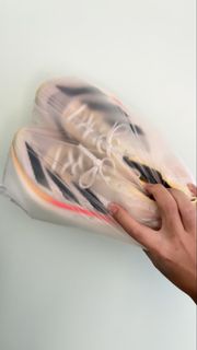（分類：）位於 。 由 running.shoes.p 提交（商品編號 1453111872，圖片 1）。簡介： 。