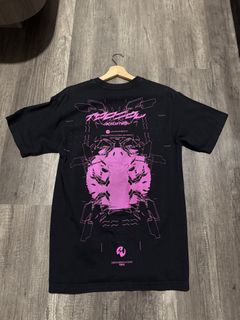 (Category: ) located in . Submitted by fashiontechwearspot (Listing ID 1453197920, Image 1). Description: .