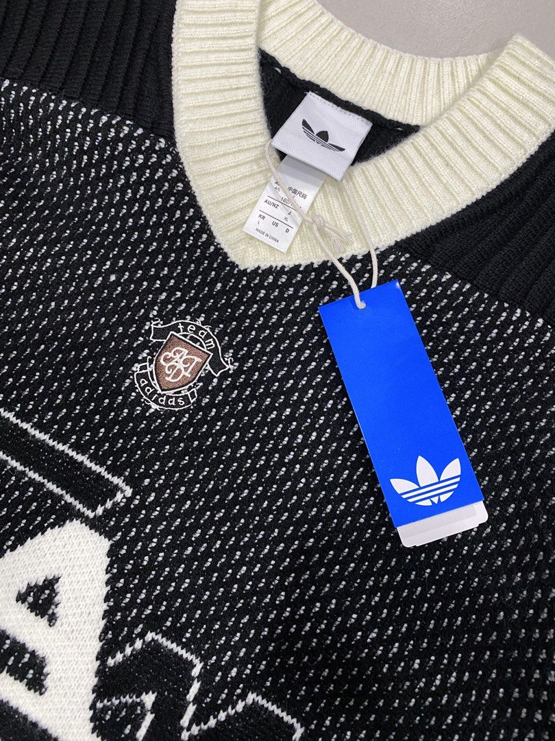 Adidas Hockey Jersey Knitted sweater (Category: Coats, Jackets and Outerwear) located in Manila. Submitted by jaythrift.ph (Listing ID 1453217849, Image 2). Description: Wdith: 24 Length: 27.