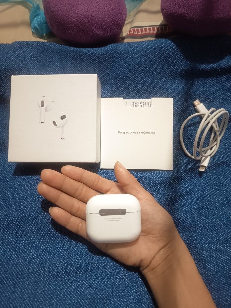 Apple AirPods Pro 3 with Charging Case (Category: Earphones) located in Leyte. Submitted by freeflower_afcae7 (Listing ID 1453054602, Image 2). Description: - Apple AirPods Pro 3) - Includes charging case and charging cable - Original box and documentation included - Great sound quality - Effective noise cancellation - Seamless pairing with Apple devices.