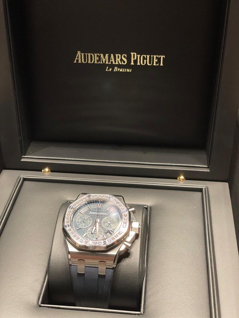 Audemars Piguet Royal Oak Offshore Selfwinding Chronograph 26231ST.ZZ.D027CA.01 (Category: Watches) located in Singapore. Submitted by aliens.exist (Listing ID 1453150936, Image 2). Description: Selling for a good lady friend of mine. Watched was purchased new from local AP boutique. - Complete set local AP boutique - Preowned Condition 9/10 - Reference: 26231ST.ZZ.D027CA.01 Warranty valid till 02/27.
