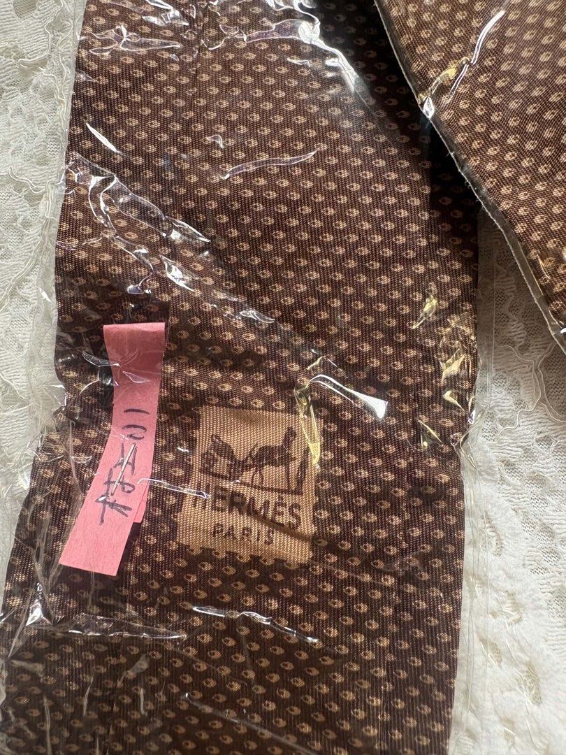 Authentic Hermes Necktie (Category: Luxury Accessories) located in Manila. Submitted by lovveegeli (Listing ID 1453189076, Image 2). Description: -Authentic -Never been used.