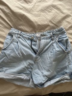 (Category: ) located in . Submitted by ellanne (Listing ID 1453130676, Image 1). Description: .