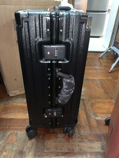 （分類：）位於 。 由 swiftforest.187cb3 提交（商品編號 1453103629，圖片 1）。簡介： 。