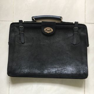 (Category: ) located in . Submitted by someoneisselling (Listing ID 1453092510, Image 1). Description: .