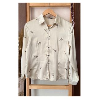 (Category: ) located in . Submitted by _baeapparel (Listing ID 1453130629, Image 1). Description: .