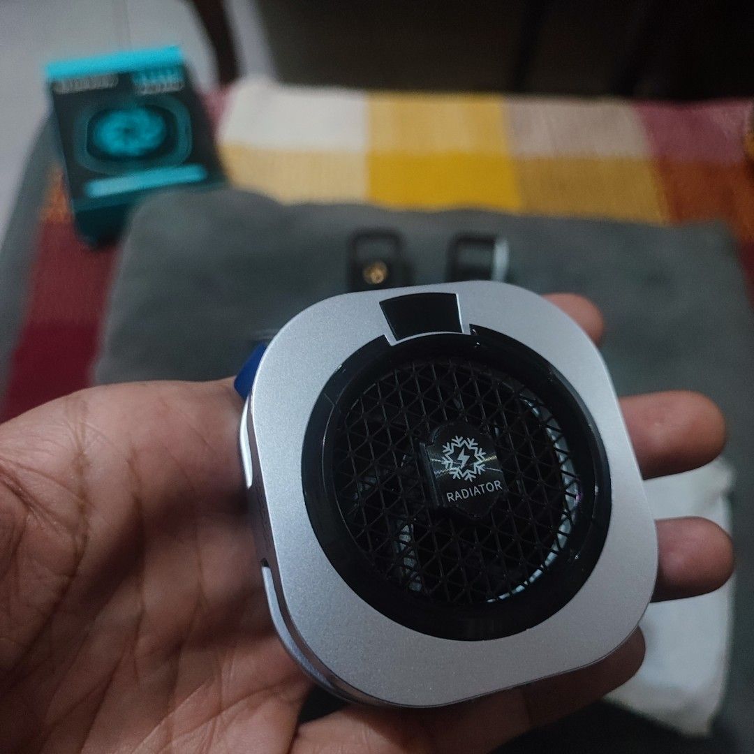 Bluewow TH16 Pro Max Magnetic Phone Cooler (Category: Other Mobile & Gadget Accessories) located in Manila. Submitted by jayclutter (Listing ID 1453231886, Image 3). Description: - Prevents phone overheating during gaming or heavy usage. - Magnetic attachment for easy on/off. - Includes USB-C cable and magnetic rings. - Ideal for extended gaming sessions and video streaming..