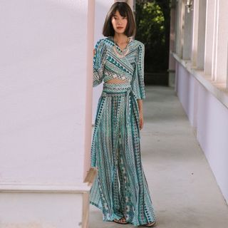 (Category: ) located in . Submitted by lina_shopping (Listing ID 1453076999, Image 1). Description: .
