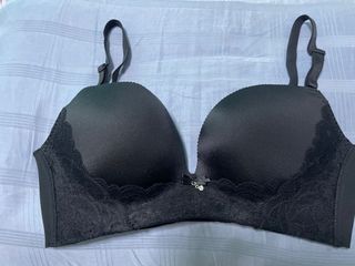 (Category: ) located in . Submitted by lovescarf (Listing ID 1453149266, Image 1). Description: .