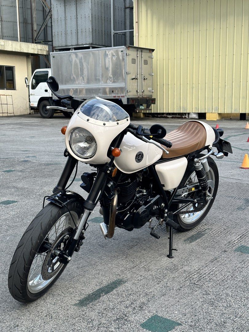 Cafe Racer Bristol BR250 (Category: Motorbikes for Sale) located in Manila. Submitted by daseg (Listing ID 1453077583, Image 3). Description: Bristol Brand Battery needs replacement W papers but need to renew 250cc Approx 300 mileage.