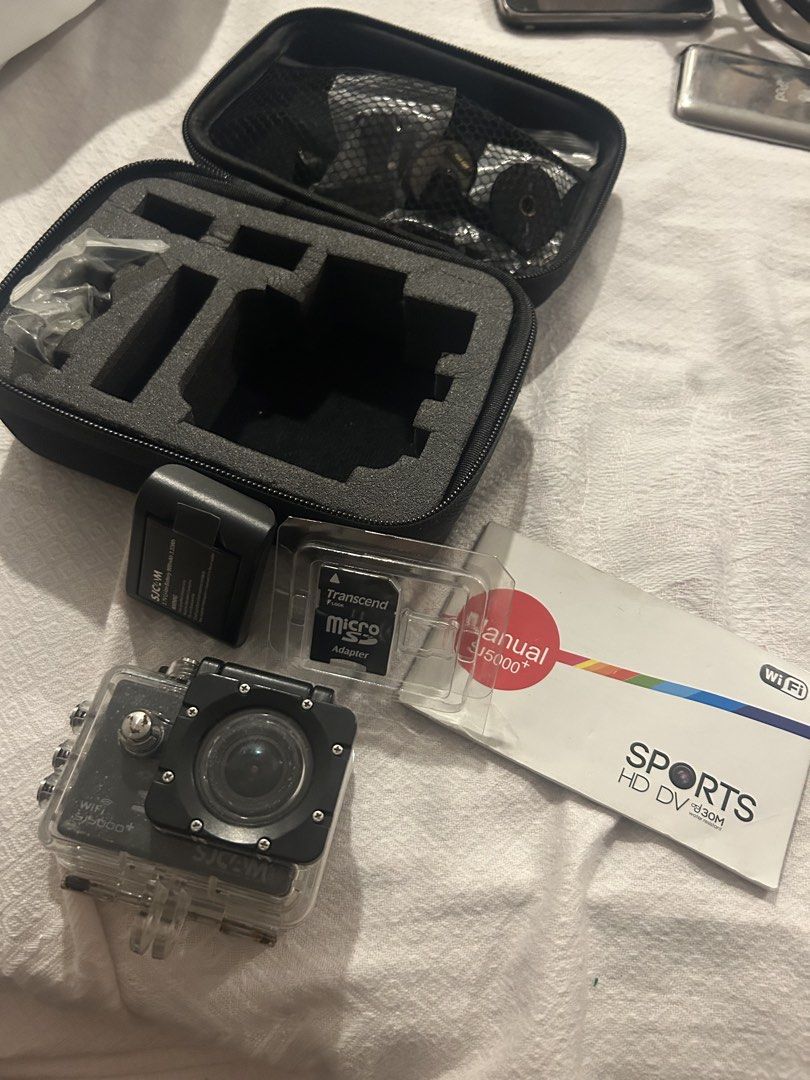 Broken Cameras for Parts (Category: Camera Bags & Carriers) located in Pasay City. Submitted by coolearth.cf1bcb (Listing ID 1453212835, Image 2). Description: Canon Autoboy + SJ5000 Action Camera Price: ₱1,800 (Negotiable) Description: Selling old cameras for parts, repair, or restoration. Included: 📷 Canon Autoboy Film Camera * LCD/screen is broken * Cosmetic condition shown in photos 📷 SJ5000 Action Camera * Not working / does not power on *