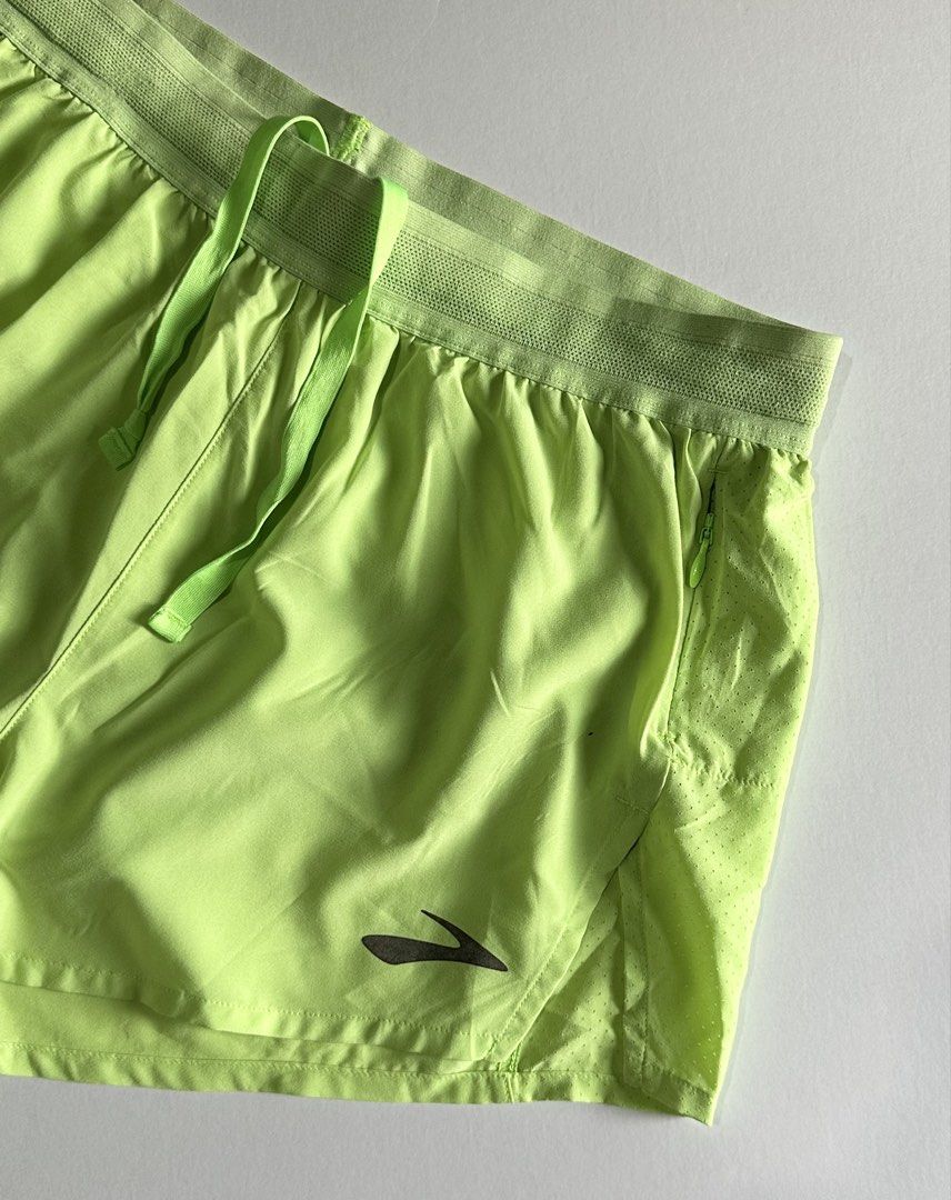 Brooks Men’s Breakaway 3” Short (Category: Activewear) located in Manila. Submitted by reclaimed.shop (Listing ID 1453093887, Image 3). Description: Description: Made for speed, comfort, and peak performance, these Brooks Men’s Breakaway 3” Shorts are built to keep you moving with confidence. Featuring an ultra-lightweight construction, breathable brief liner, and split-hem design, they’re ideal for race day, speed work, and everyday runs. ✔️ Ult