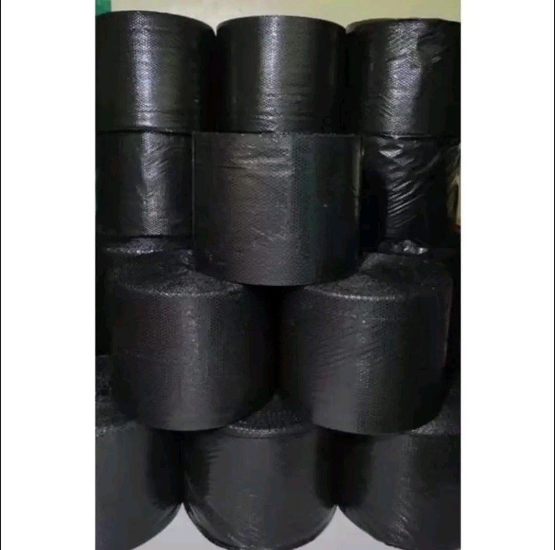 bubble wrap (Category: Looking For) located in Manila. Submitted by asstditems (Listing ID 1453055510, Image 1). Description: half size 490.