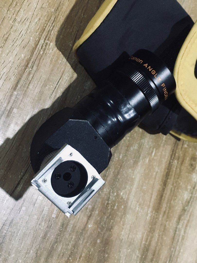 Canon finder angle B for film camera (Category: Cameras) located in Las Pinas. Submitted by film101 (Listing ID 1453200284, Image 2). Description: Canon Finder angle B For pentax film manual camera And Canon AE1 , A1 ,FT etc Its useful when making a shoots complicated angle position of subject.