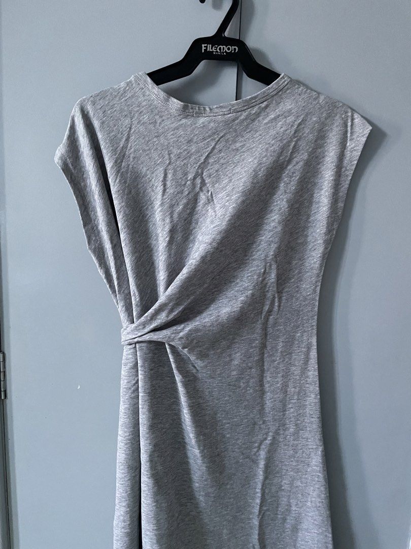 Casual gray cotton dress (Category: Dresses) located in San Carlos. Submitted by robithedog (Listing ID 1453091669, Image 3). Description: -freesize / stretchable -comfy.