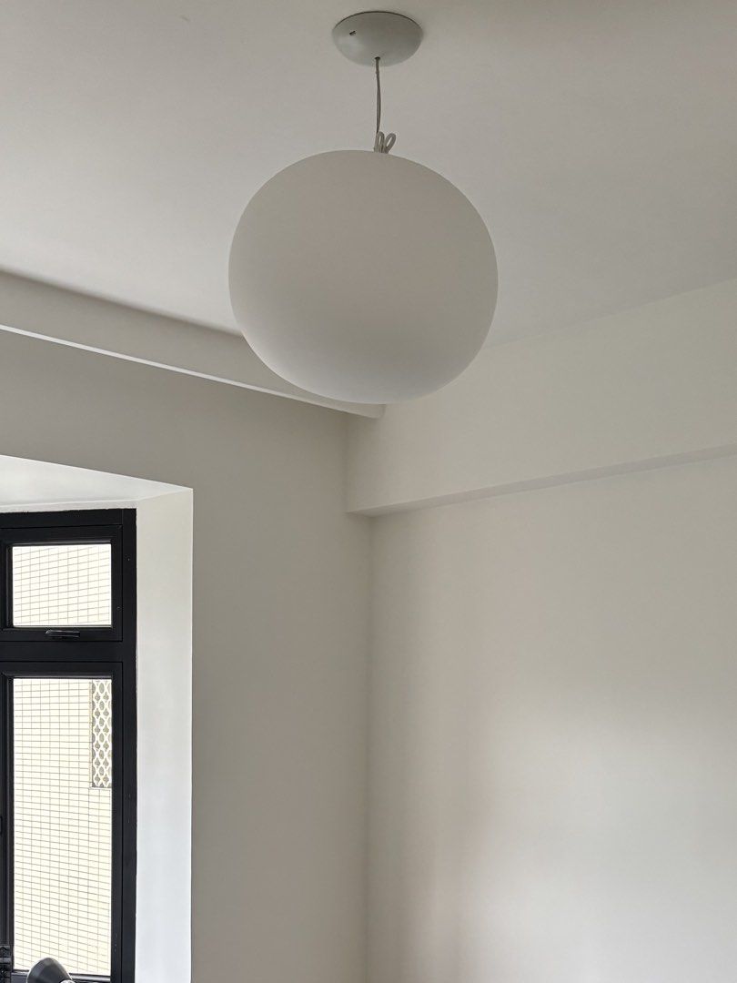 Ceiling Light （分類：燈飾）位於 Hong Kong。 由 ivanchang723 提交（商品編號 1453086922，圖片 1）。簡介： Like new. Self Pick Up at Causeway Bay 。