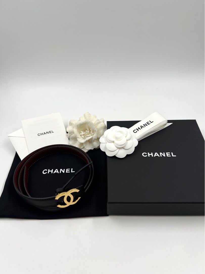 ⚜️Chanel .✦ ݁˖ Slim Reversible belt ✿ (Category: Luxury Accessories) located in Makati City. Submitted by 90sangel (Listing ID 1453228590, Image 1). Description: A Little C-Glam for Your Waist ✿Chanel Belt reversible from 2026 Blazy collections •Size: 75/110cm available •Condition: Excellent! *Includes store box, dustbag and paperbag. Giftable!.