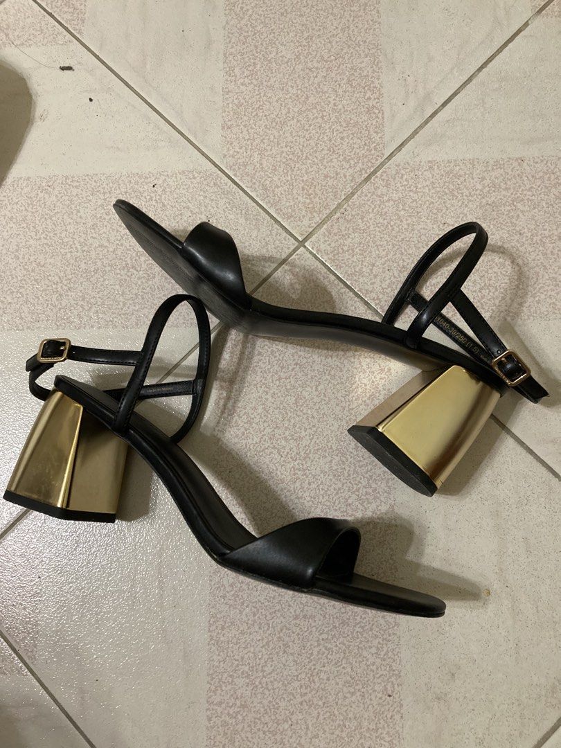 Charles & Keith Open toe Slingback Heeled Sandals (Category: Heels) located in Tayug. Submitted by deklutter_ (Listing ID 1453168421, Image 3). Description: Size 39 25 cm, with complete packaging Bought for 3,600. Great for formal and smart casual fits ‼️Pls haggle responsibly. Items are priced according to their overall condition..