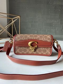 (Category: ) located in . Submitted by fancycollzstore (Listing ID 1453182904, Image 1). Description: .
