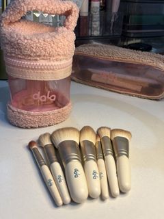 (Category: ) located in . Submitted by thriftthirstyyy (Listing ID 1453129702, Image 1). Description: .