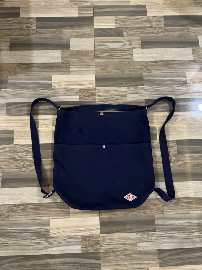 Danton 2 way canvas bag (Category: Sling Bags) located in Iba. Submitted by saploot (Listing ID 1453201652, Image 2). Description: Excellent condition Need minor cleaning No issue.