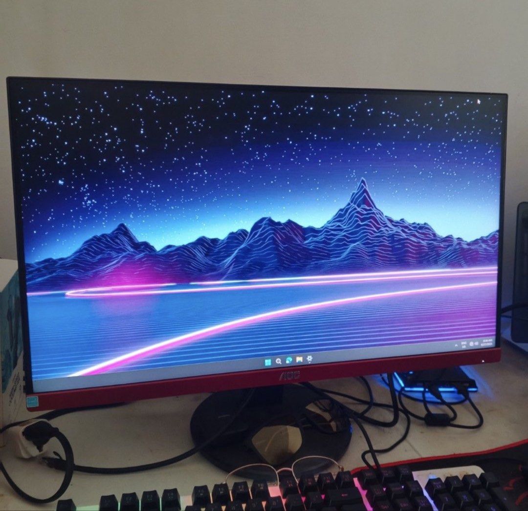Defective AOC 144hz 24” working (Category: Monitor Screens) located in Manila. Submitted by ottie5295 (Listing ID 1453157508, Image 1). Description: .