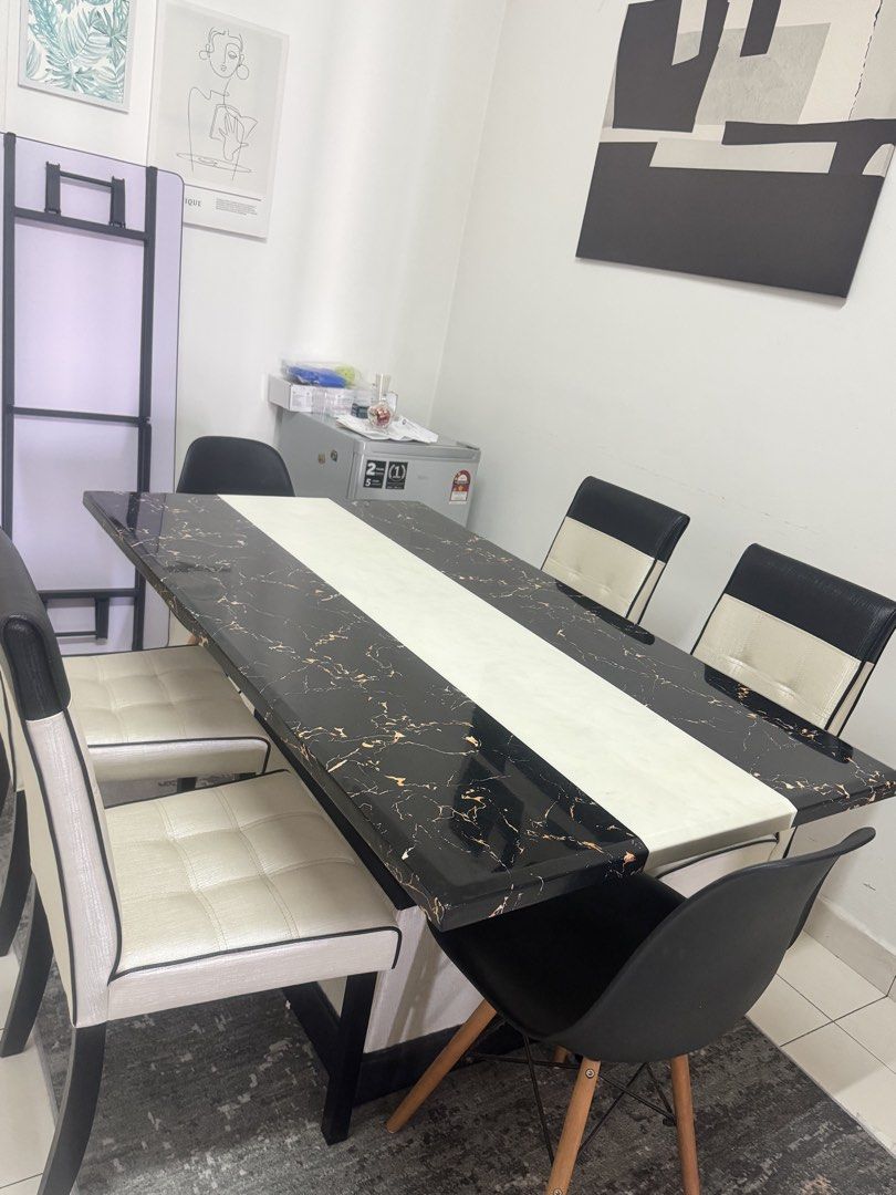 Dining table (Category: Tables & Sets) located in Subang Jaya. Submitted by miraememen (Listing ID 1453096072, Image 3). Description: Marble 4-Seater Dining Table for Sale 🤍 ✨ Includes 2 FREE black dining chairs 💰 RM500 (Negotiable) 📍 Pickup: Bandar Sunway 🚗 Please arrange your own transportation for pickup. ‼️ Serious buyers only. PM me if you’re interested. 😊.