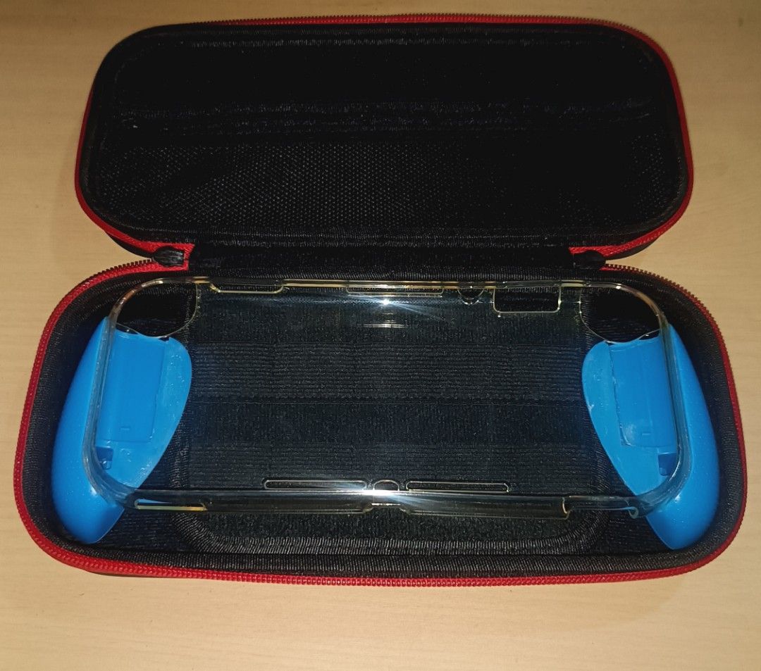 Dobe Nintendo Switch Lite Case + Clear Case mod grip used (Category: Cases & Covers) located in Pasay City. Submitted by gamelect_hub (Listing ID 1453228372, Image 2). Description: Sale Nintendo Switch Lite Dobe Case + Mod Clear case Used No issue WYSIWYG Price: 150php Actual Photo Posted ALL AUTHENTIC ORIGINAL Location: Pasay Meetups, baclaran, sm sucat, taft edsa, MOA or via Book like lalamove grab toktok etc standard shipping Outside MM Via LB