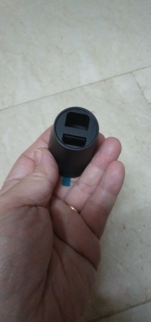 Double sided holder for car gadget (Category: Other Gadgets) located in Quezon City. Submitted by eidorableshop (Listing ID 1453203443, Image 1). Description: .