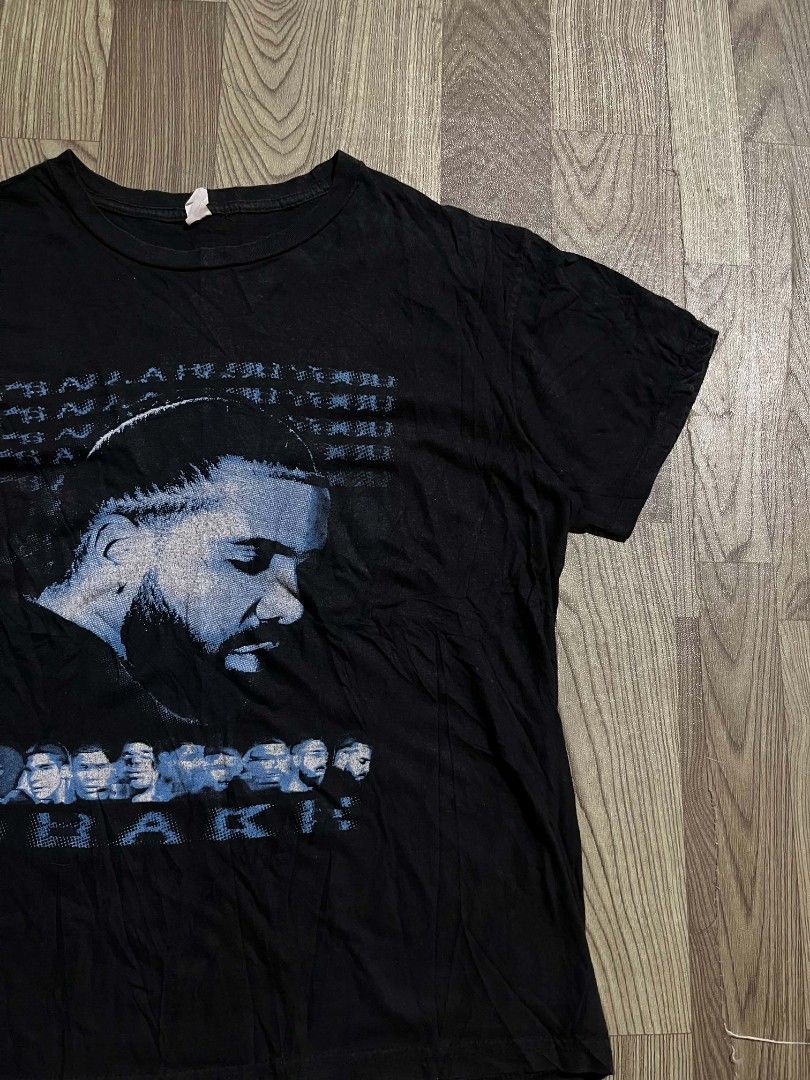 Drake (Category: Tshirts & Polo Shirts ) located in Tayabas. Submitted by sickfinds (Listing ID 1453065405, Image 3). Description: Drake and 21 Savage (All blur Tour) Size: Large (21.5x27) Color Rate: 9/10 Issue: Cracprints Needwash.