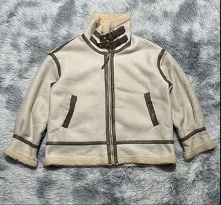 (Category: ) located in . Submitted by winterclothes.ph (Listing ID 1453218412, Image 1). Description: .