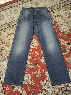 (Category: ) located in . Submitted by ha.thrift.store (Listing ID 1453118749, Image 1). Description: .