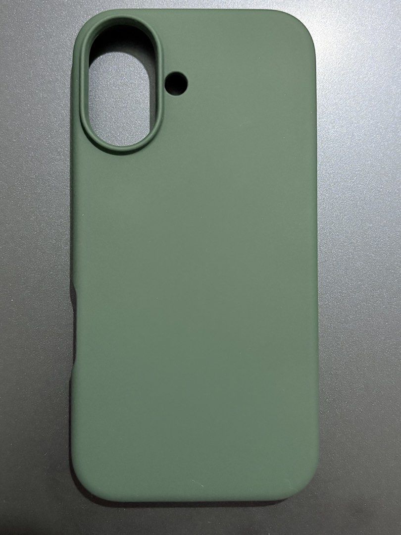 Elago Premium Liquid Silicone Case Compatible for iPhone 16 Plus Case 6.7 inch (Category: Cases & Sleeves) located in Binangonan. Submitted by seokbread (Listing ID 1453234652, Image 2). Description: - Brand: Elago - Model: Premium Liquid Silicone Case - Compatible with: iPhone 16 Plus (6.7-inch) - Material: High-quality liquid silicone - Features: Soft touch exterior, precise cutouts, protective interior lining - Color: Midnight Green - Conditio