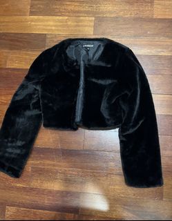 (Category: ) located in . Submitted by peacethrifts (Listing ID 1453214840, Image 1). Description: .