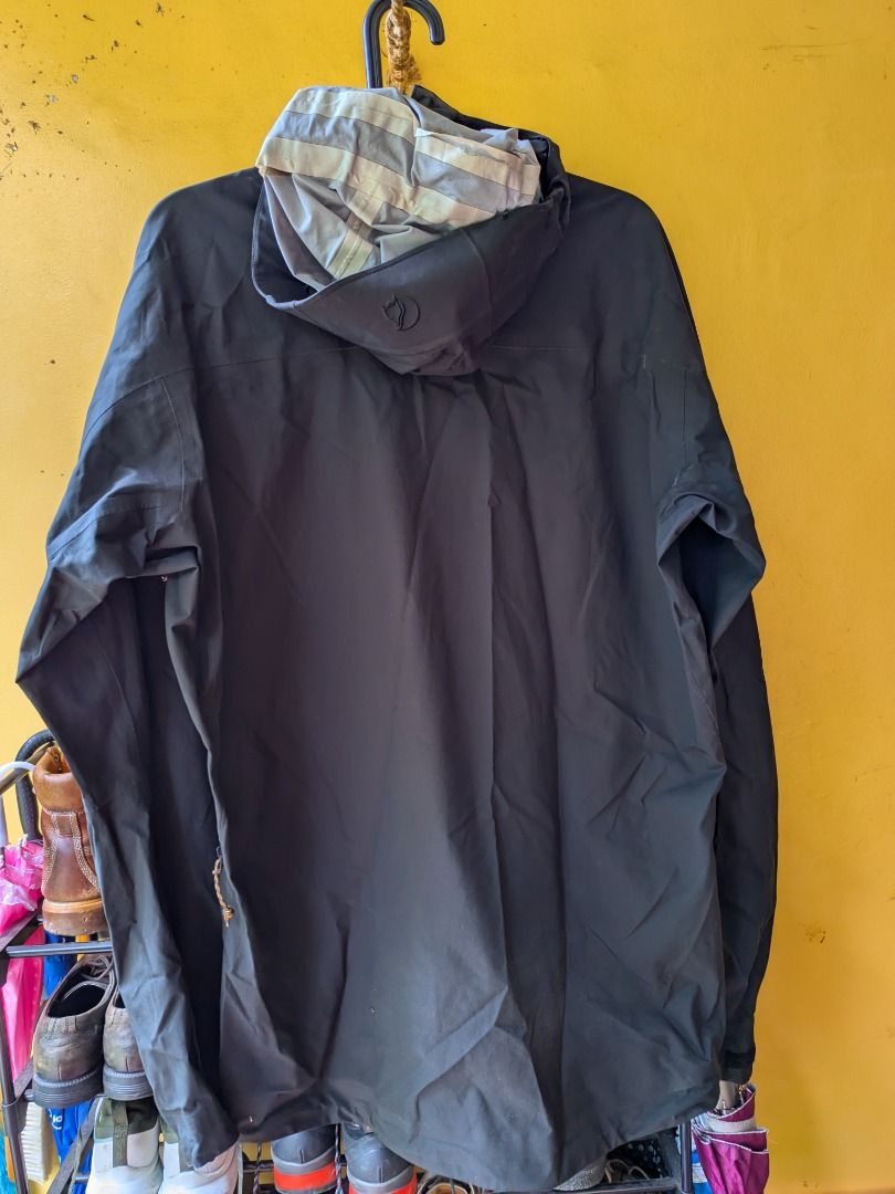Fjallraven Keb Eco-Shell Jacket Men's S Black (Category: Coats, Jackets and Outerwear) located in Mambajao. Submitted by growex (Listing ID 1453074874, Image 2). Description: - Fjallraven Keb Eco-Shell Jacket - Color: Black - Size: Men's S - Features: Waterproof & Breathable - Ideal for: Outdoor adventures - Includes: Hood, multiple zippered pockets - Origin: Made in China Dimensions 22x29.