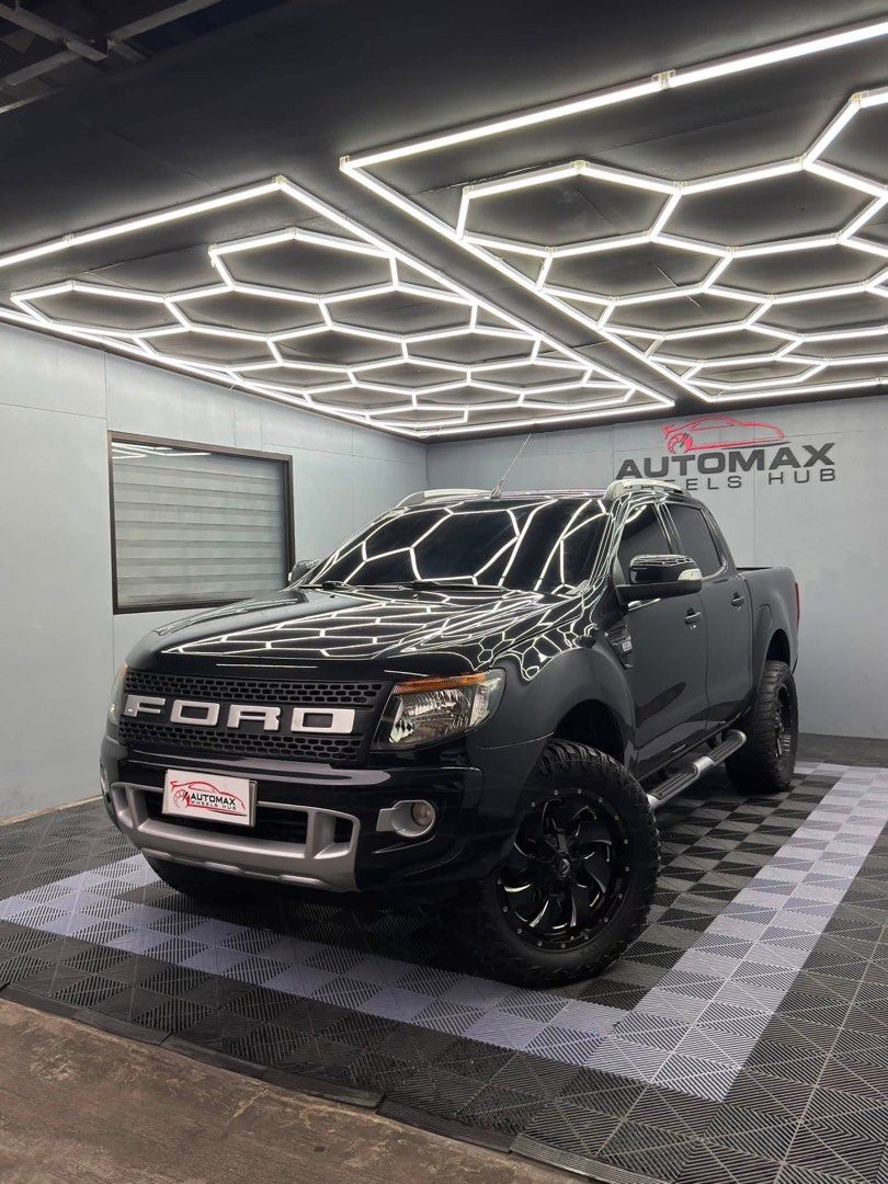 Ford Ranger DBL 3.2L 4x4 Auto (Category: Used Cars) located in Quezon City. Submitted by automax1120 (Listing ID 1431262570, Image 1). Description: 2014 FORD RANGER DBL 3.2L AT 4x4 💰 ₱628,000 (Negotiable upon actual viewing) Vehicle Details: • Automatic Transmission • Diesel Engine | 3.2L • 4x4 | 1st Owner • Full Casa Maintain | Very Good Condition • All Original | Ending Plate #8 Available Payment Options: • Cash • Trade-In • Bank Financing (✅ 