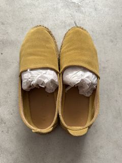 (Category: ) located in . Submitted by yolandaviolet (Listing ID 1453115900, Image 1). Description: .