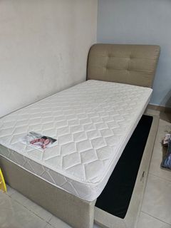 (Category: ) located in . Submitted by janice.liew628 (Listing ID 1453109925, Image 1). Description: .