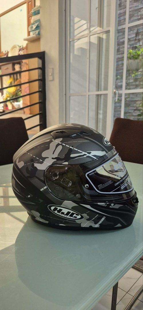 HJC CS-15 Helmet (Medium) (Category: Everything Else Others) located in Pasig City. Submitted by levirelli (Listing ID 1453195380, Image 2). Description: - HJC CS-15 Camo Full Face Motorcycle Helmet - Advanced Polycarbonate Composite Shell - Removable and Washable Comfort & Cheek Pads - Rapid-Release Shield Replacement System - Optically Superior Face Shield - Advanced Ventilation System - Plush HJC Interior - Stylish Camo Design.