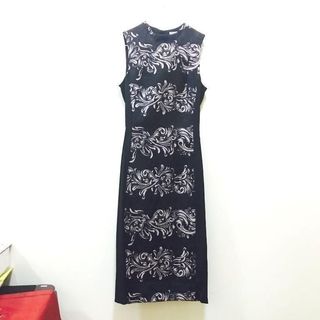 (Category: ) located in . Submitted by haven_boutique (Listing ID 1453194467, Image 1). Description: .