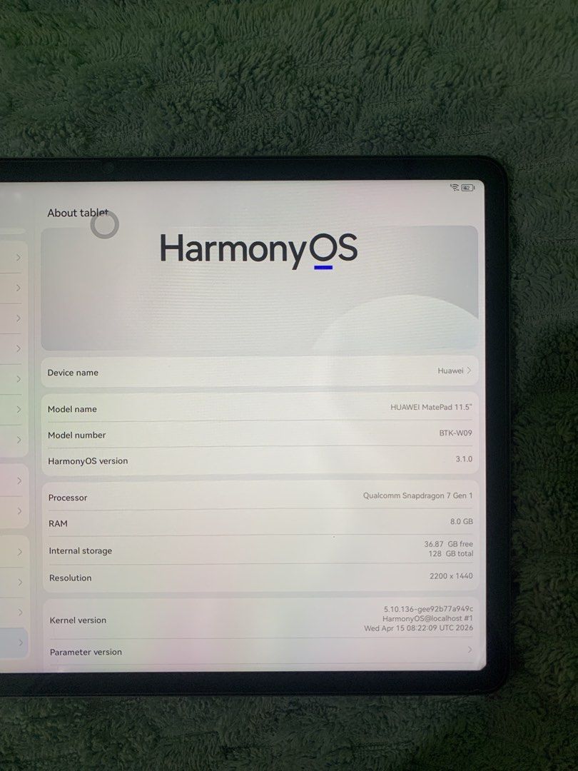 Huawei MatePad 11.5" Tablet HarmonyOS 128GB (Category: Android) located in Manila. Submitted by thatsmeririmarie (Listing ID 1453231759, Image 2). Description: • Ultra-Smooth Display: 11.5” 2.2K Screen with a fast 120Hz refresh rate and 3:2 aspect ratio (perfect for reading & split-screen work). • Powerful Performance: Snapdragon 7 Gen 1 processor for seamless multitasking, gaming, and streaming. • All-Day Battery: Huge 7,700 mAh battery + fast c