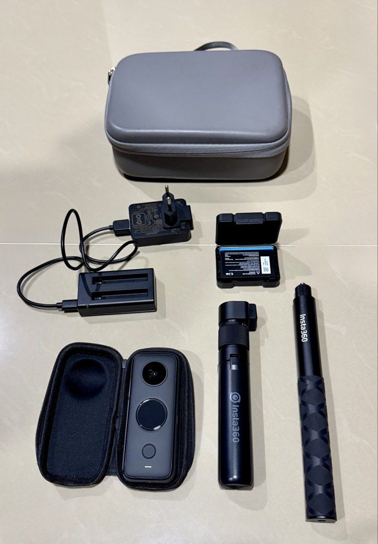 Insta360 ONE X2 Complete Bundle (Category: Video Cameras) located in Makati City. Submitted by gkmarc (Listing ID 1453225720, Image 3). Description: Insta360 ONE X2 Complete Bundle – Like New Selling Price: ₱20,000 Selling my Insta360 ONE X2 in perfect condition. Very well taken care of, fully functional, and ready to use. No issues. Included in the bundle: * 📷 Insta360 ONE X2 Camera * ✅ Original Insta360 Invisible Selfie Stick * ✅ Original Inst