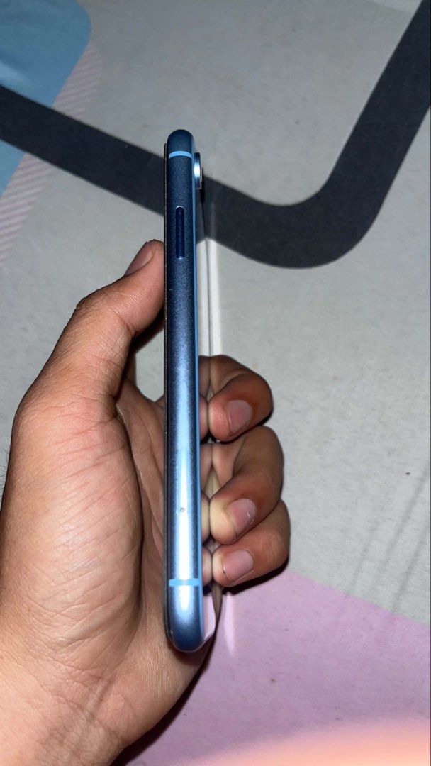 Iphone Xr 64gb (Category: iPhone X Series) located in Manila. Submitted by grandshark-081b (Listing ID 1453081243, Image 3). Description: For Swap sa Android na may add cash iphone xr 64gb pref Infinix 7k only!! (negotiable) ✅ALL WORKING 74% battery health (replacement flycdi) any sim allowed original all parts no issue factory unlocked unit and case only 7800 swapping price DM ME!!.