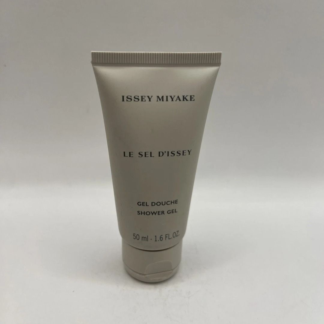 Issey Miyake Shower Gel 50ml x 2 (Category: Bath) located in Manila. Submitted by bimmbbbb (Listing ID 1453188475, Image 1). Description: - Issey Miyake Le Sel D'issey Shower Gel - 50ml tube size - Ideal for travel or trying the fragrance - Features a fresh and clean scent 2 pcs.