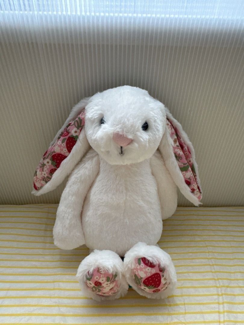 Jellycat Blossom Cream Bunny 'Berry' 18cm small 白色碎花耳仔兔仔