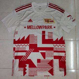 (Category: ) located in . Submitted by MSZ_Football_kits_Store (Listing ID 1453172727, Image 1). Description: .