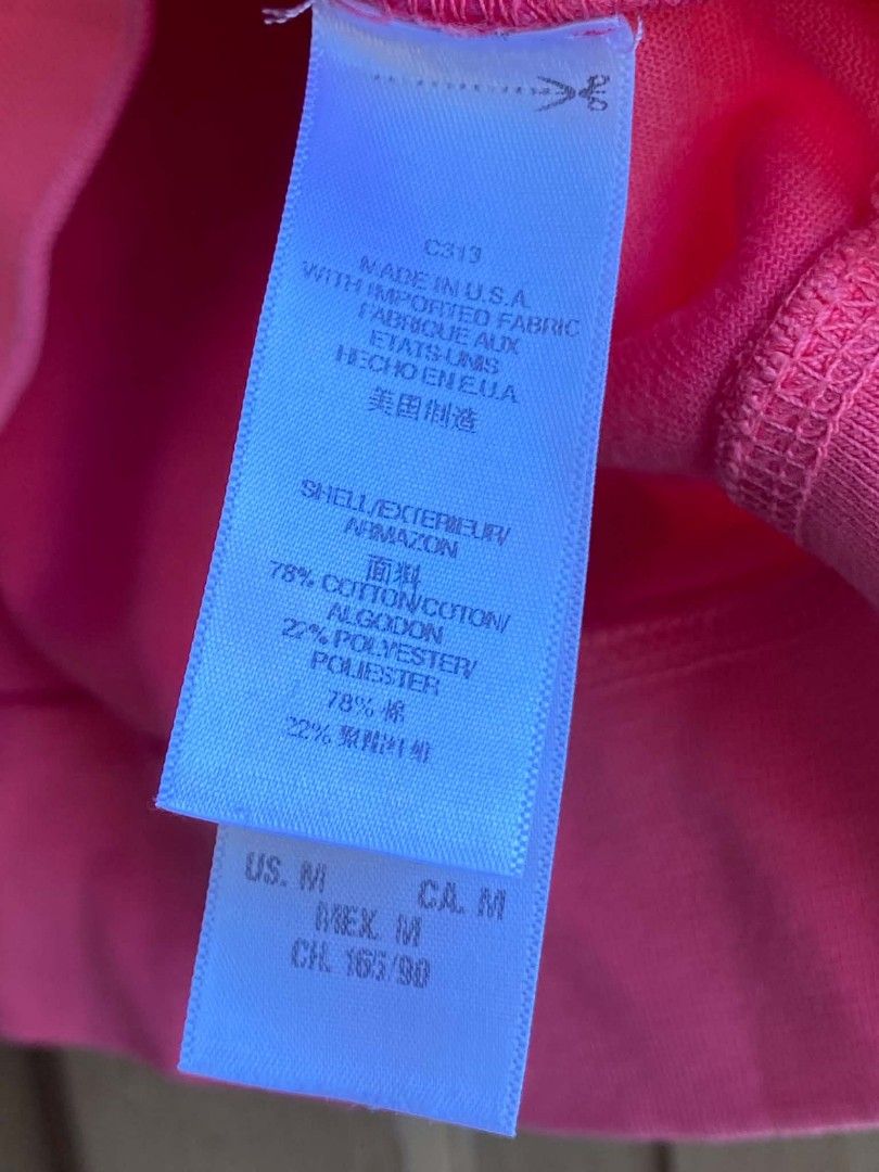 Juicy Couture pink velour sweatshirt (Category: Longsleeves) located in Cabuyao City. Submitted by PHdowner30 (Listing ID 1453053763, Image 3). Description: FOR SALE ONLY Juicy Couture pink velour sweatshirt Size: M ( 20x24 ) Excellent condition Authentic P400 + SF negotiable Pm.